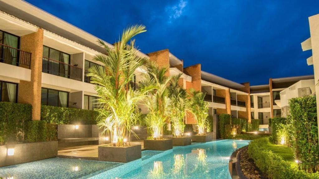 B2 Mae Hong Son Premier Hotel Exterior photo